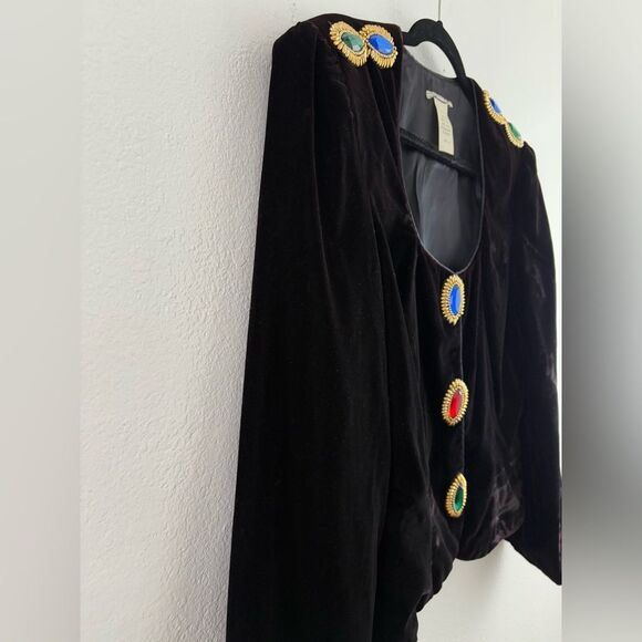 Vintage black velvet Multicolor Jewels Embellished Button Closure Cropped Jacket - Picture 4 of 9